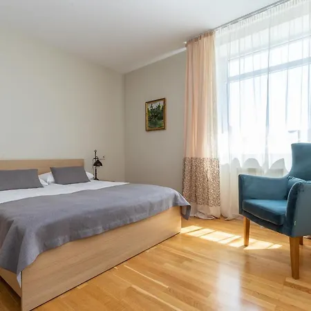 Camelia Centre Apartment